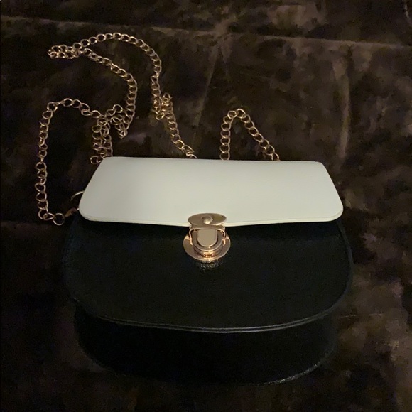 Cruise Club pocketbook - Picture 1 of 3